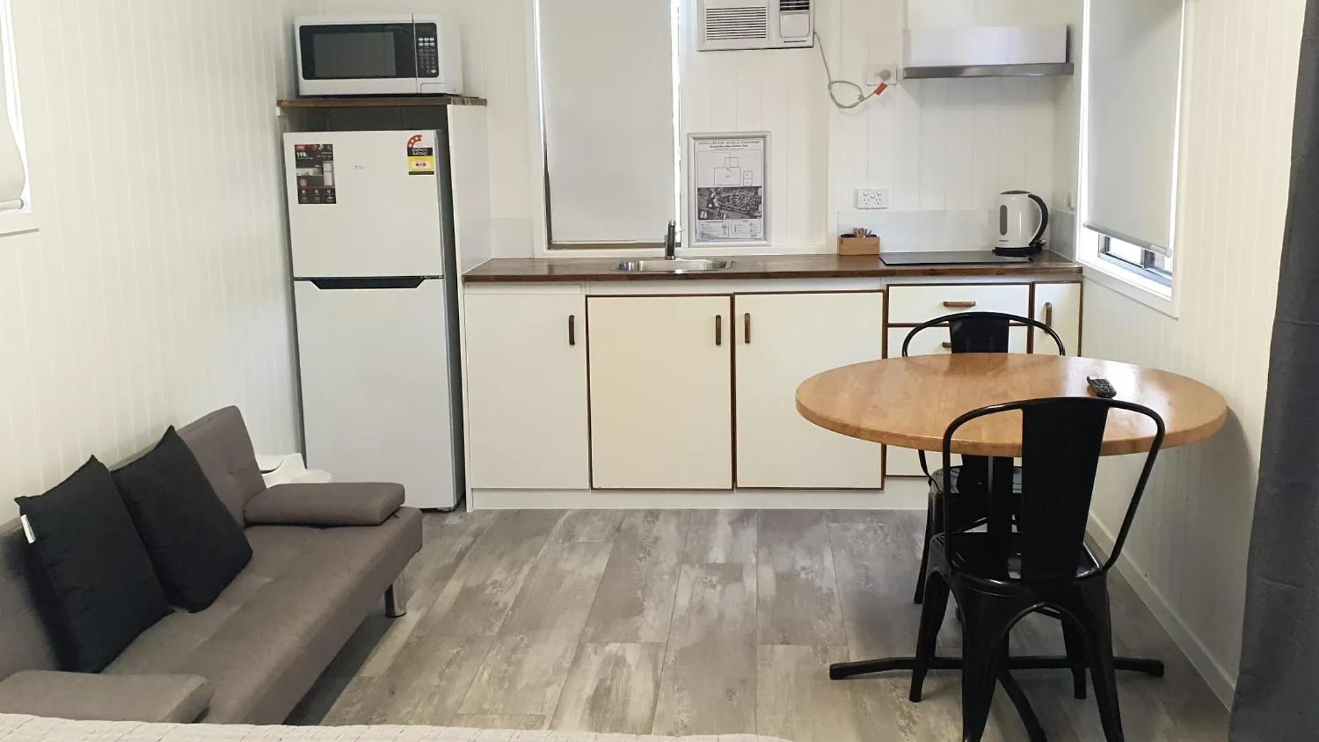 Townsville Lakes Holiday Park キャンプ場