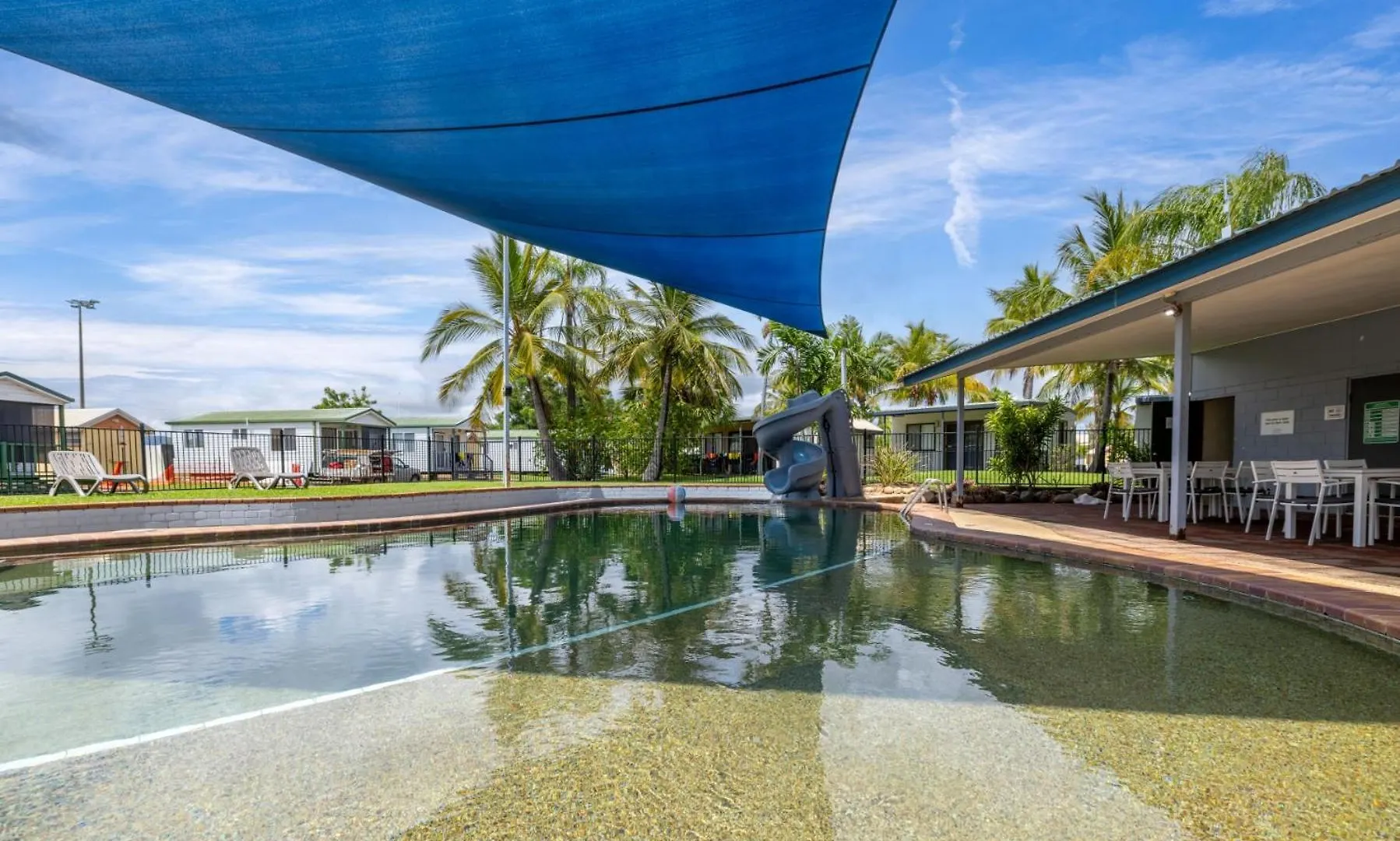 Townsville Lakes Holiday Park キャンプ場