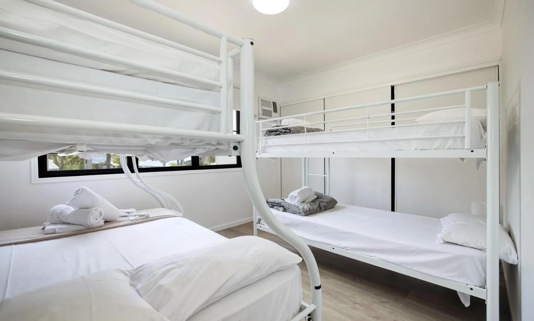 ** キャンプ場 Townsville Lakes Holiday Park オーストラリア