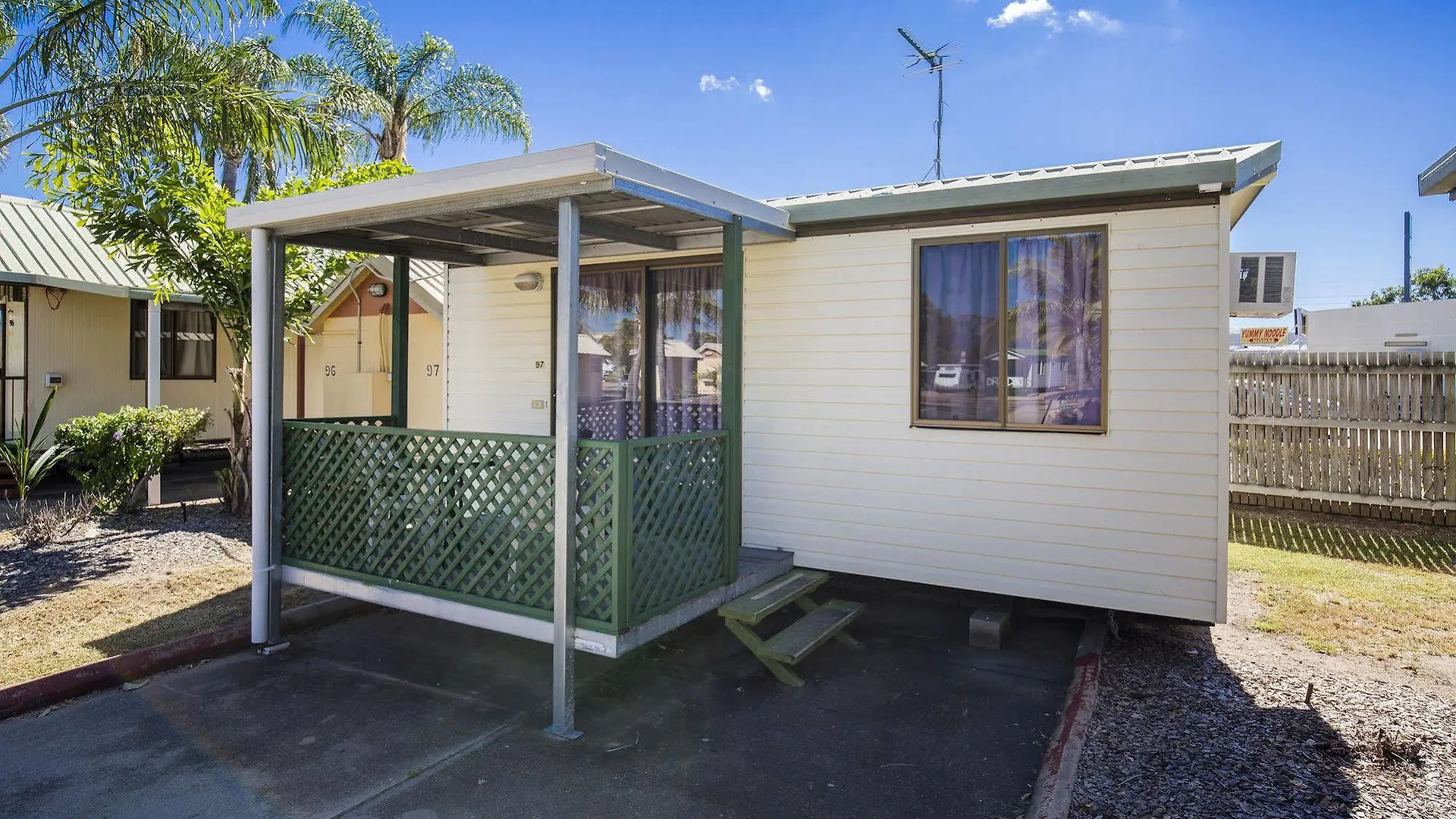 Townsville Lakes Holiday Park